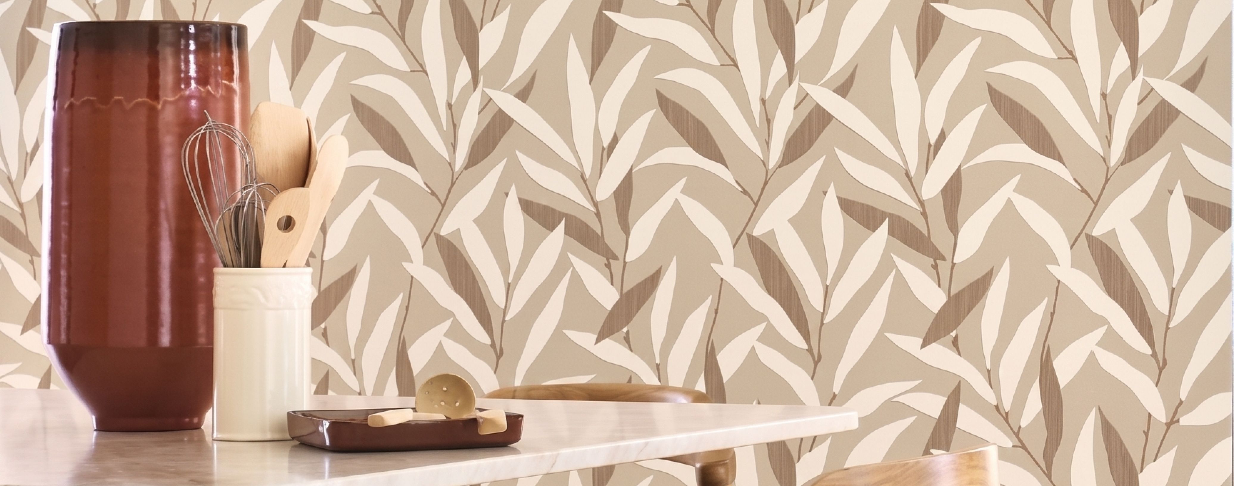 Brown floral wallpaper pattern